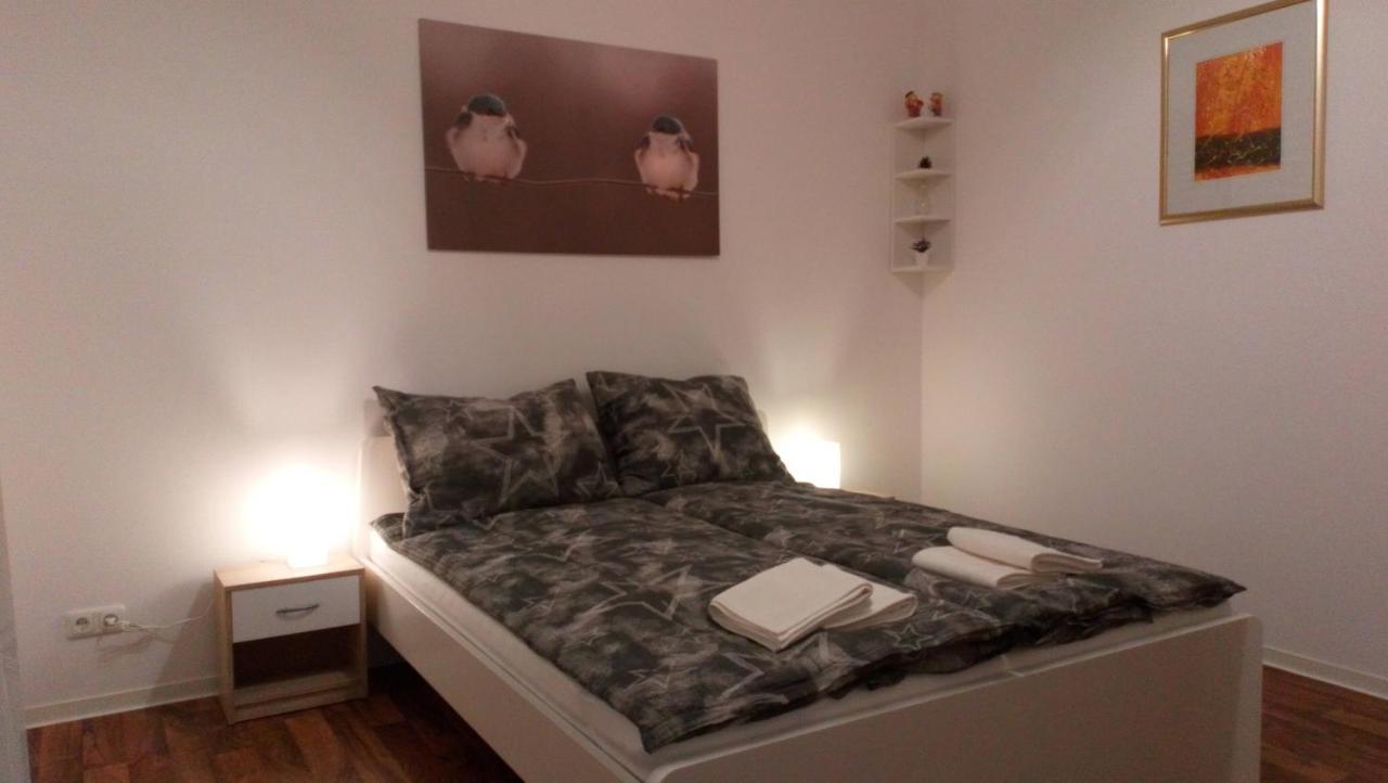 Gaestehaus „barbara” Mit Garage In 26919 Brake Holiday home *